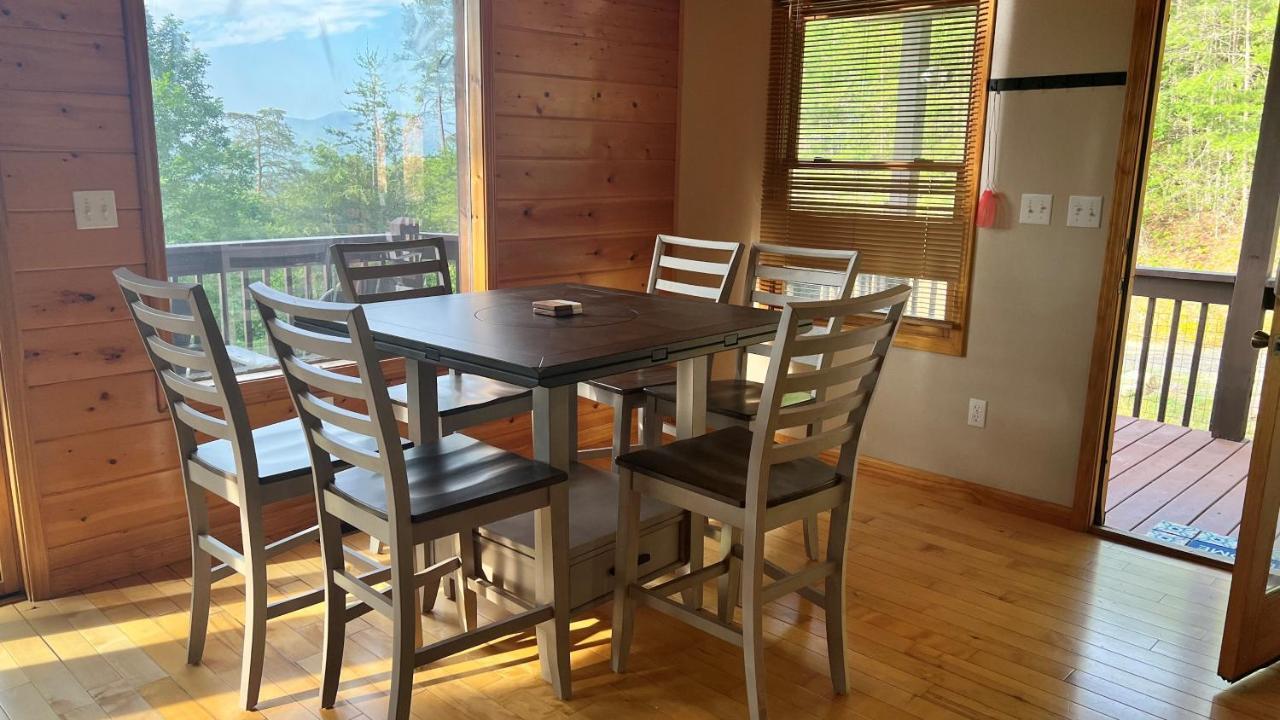 Mistletoe Cabin- Private Cabin W Views, Hottub, Pet Friendly Murphy Luaran gambar